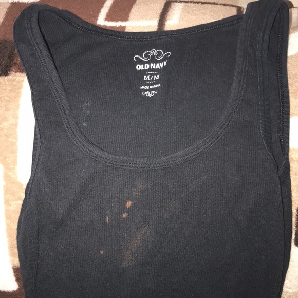 Old navy medium black tank top stained 💕 - Picture 2 of 3